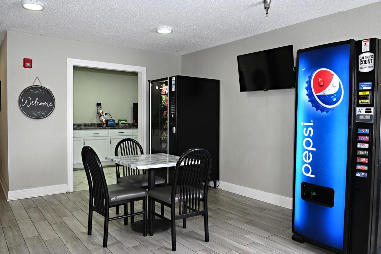 Hibbing Inn And Suites Esterno foto
